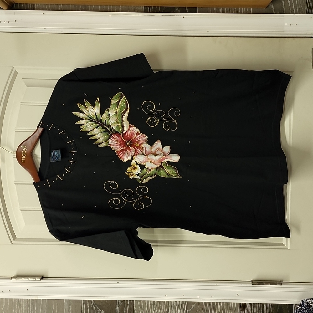 York hand made hibiscus gold glitter lined tee size XL